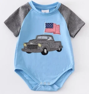 NEU Patriotische amerikanische Flagge & LKW Strampler bestickt Gurken Plektren Plus Geschenk - Bild 1 von 9