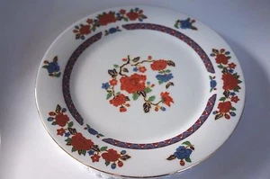 CROWN MING "OLD IMARI" DINNER PLATE BY JIAN SHIANG - Picture 1 of 1