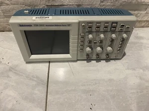 Tektronix TDS 1012 2 Channel 100MHz 1GS/s Oscilloscope - Picture 1 of 8