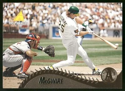 1995 Pinnacle #196 Mark McGwire Oakland Athletics Baseball Card - Image 1 of 2