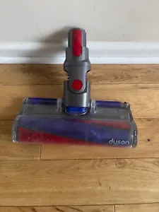 Dyson V6 Fluffy cordless vacuum Floor head Brush working - Picture 1 of 2