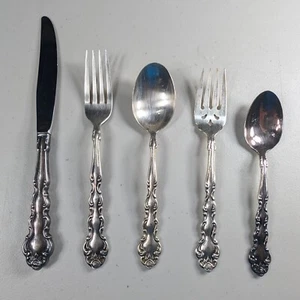 Oneida Community Beethoven Silverware 5 Piece Flatware Place Setting - Picture 1 of 6