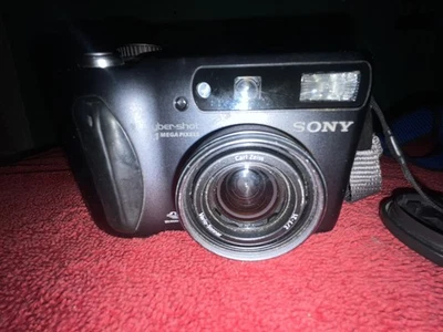 Sony Cyber-Shot DSC-S85 Gray 4.1MP Digital Camera Not Tested - Image 1 of 4