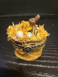 Boyds Bears/ Treasure Box #392118 Flopsie's Easter Basket with Cocca McNibble 2E - Picture 1 of 9
