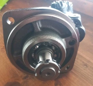 Bomba de dirección asistida IVECO TURBOSTAR E TURBOTECH - ZF 7674 955 232 Iveco - Imagen 1 de 5