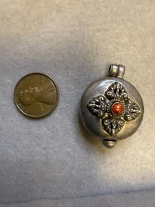 Vintage Tibetan Buddhism Double Dorje Kalachakra Silver Gau Locket Pendant - Picture 1 of 3