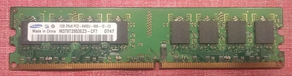 Samsung M378T2953EZ3-CF7 PC2-6400U 1GB DDR2 - Immagine 1 di 1