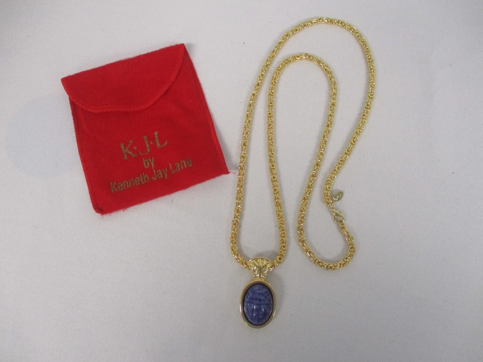 ПОДПИСАННЫЙ KJL KENNETH JAY LANE ЕГИПЕТСКИЙ РЕЗНОЙ КАМЕНЬ СКАРАБЕЙ ПОДВЕСКА ЦЕПОЧКА ОЖЕРЕЛЬЕ - Изображение 1 из 4