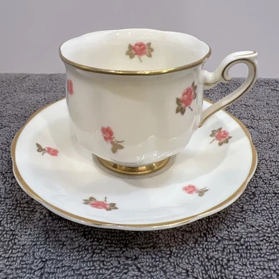 Japanese Porcelain Teacup Saucer Set Vtg Nagoya Ceramic Japan Flower Gold Trim - Image 1 of 4