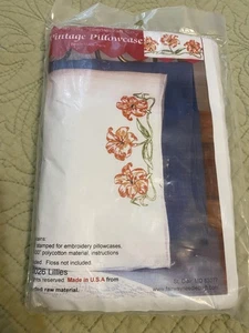Fairway Needlecraft Pillowcases Embroidery Stamped 83026 Lillies Floral USA - Picture 1 of 11
