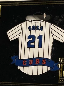 Sammy Sosa #21 Chicago Cubs MLB Jersey Pin Collectible Peter David New - Picture 1 of 1