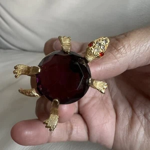 Vintage Turtle Brooch Pin Amethyst Color Crystal Gold Tone  - Picture 1 of 5