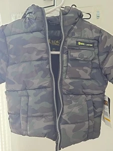 iXtreme Jungen Camouflage Farbe gefütterte Jacke NEU Wintermantel Größe 12M - Bild 1 von 10