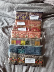 7 X Indian Floral Ornamental wedding Banarsi Brocade Fabric Silk Polyester - Picture 1 of 8