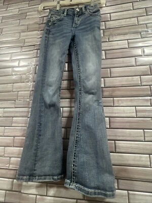 Jeans de viaje de un día niñas 6 lavado medio tiro bajo patada acampanada bota desvanecimiento solapas de bolsillo Foto 1 de 4