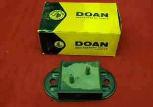 1953-1959 1961 1962 VW Volkswagen Front Manual Transmission Mount /31-2168 - Picture 1 of 4