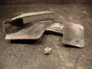 1980 KAWASAKI KL250A KL 250 A CHAIN GUARD  - Bild 1 von 3