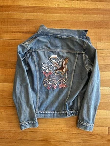Levi's Limited Men's Embroidered Japanese Eagle Mount Fuji Trucker Jacket Sz L - Picture 1 of 6