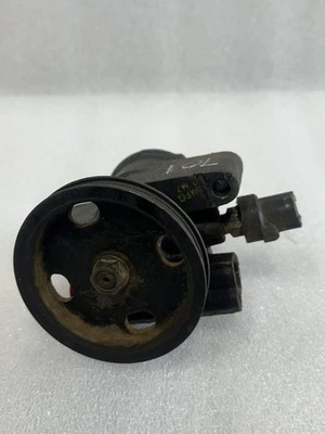 1987 TOYOTA CELICA НАСОС ГИДРОУСИЛИТЕЛЯ РУЛЯ 44320-20121 - Изображение 1 из 4