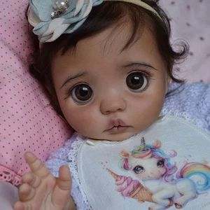 Peeka 16 Zoll Reborn Baby Puppe Kleinkind Mädchen kurze Haare Stoffkörper dunkle Haut Geschenk - Bild 1 von 3