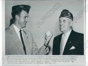 1954 Philadelphia Athletics & Cleveland Indian Pitcher Lou Brissie - Picture 1 of 2