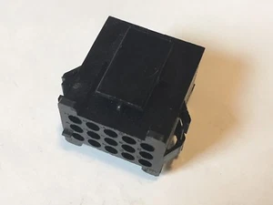 Connector Body 15 Pin Male - Picture 1 of 4