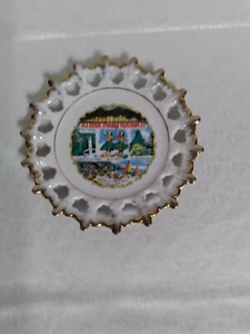 VINTAGE ALOHA HAWAII 6" GOLD LATTICE TRIMMED SOUVENIR PLATE - Picture 1 of 5