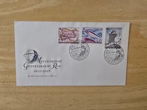 Space Cover | Mezinarodne Geofysikalni Rok 1957 - 1958 20/12/1957 - Bild 1 von 2