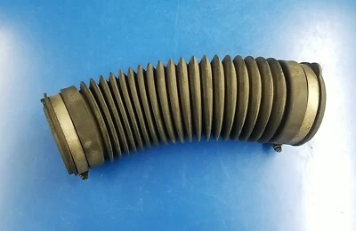 2005-2010 Jeep Grand Cherokee 3.7L Engine Air Cleaner Hose OEM USED. 53013522AC - Image 1 of 4