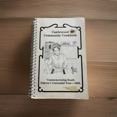 Castlewood SD Ethnic cookbook Swedish Lefse German Kuchen Runza South Dakota VTG Foto 1 de 4