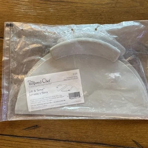 Pampered Chef Lift & Serve #2125 New & Sealed in Package - Picture 1 of 3