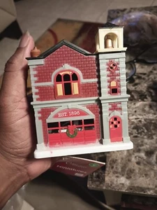 Cobblestone Fire House Miniatures Green House Model Building - Picture 1 of 6