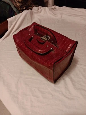 Estuche de Maquillaje Bobbi Marrón De Lujo Baúl Cuero Rojo Mob Esposa Y2K Bolso Bolsillo Foto 1 de 4