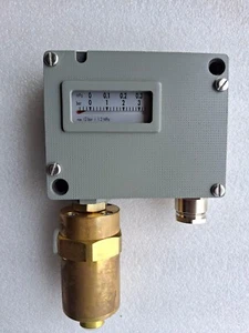 Trafag 920.2374.931 Pressure Transmitter - Picture 1 of 7
