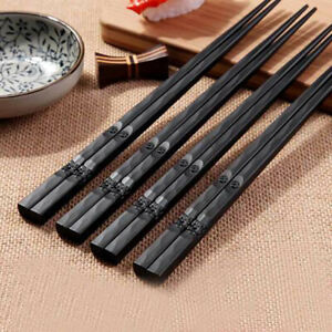 1 Pair Japanese Chopsticks Metal Non-Slip Sushi Chop Sticks Chinese Food Gift ！