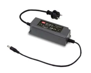 Externes 12V Netzteil wasserdicht 60W IP67 MeanWell OWA-60E-12 5A 2,1/5,5 Stecke - Afbeelding 1 van 3