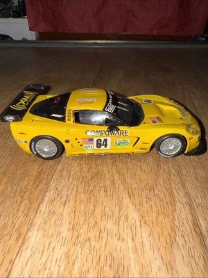 AUTOart 1:18 CHEVROLET CORVETTE C6R 2005 LE MANS GT1 WINNER | #64 J Magnussen - Image 1 of 4