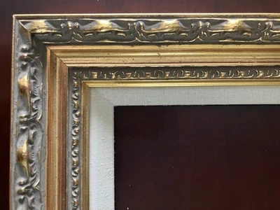 Marco de madera con adorno dorado, 13"/16", 1,5" de ancho, vacío Foto 1 de 4