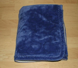 Blankets & Beyond Royal Blue White Reversible 2-ply Baby Security Lovey 30x35 0 - Picture 1 of 2
