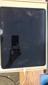apple iPad Pro5 Tablet 12.9" 5th Gen 2021 WiFi + 5G Models Pro 5 crakd - Picture 1 of 5