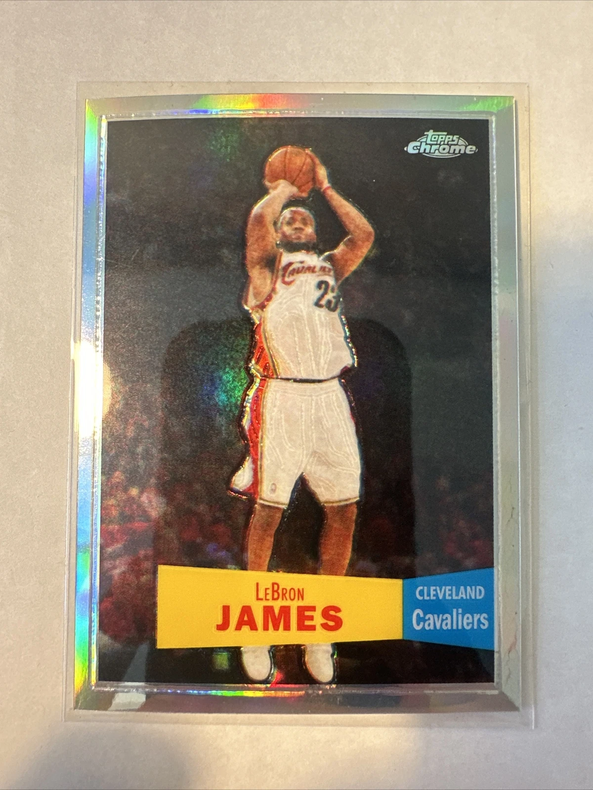 LeBron James 2008 Topps Chrome #23 Refractor Price Guide