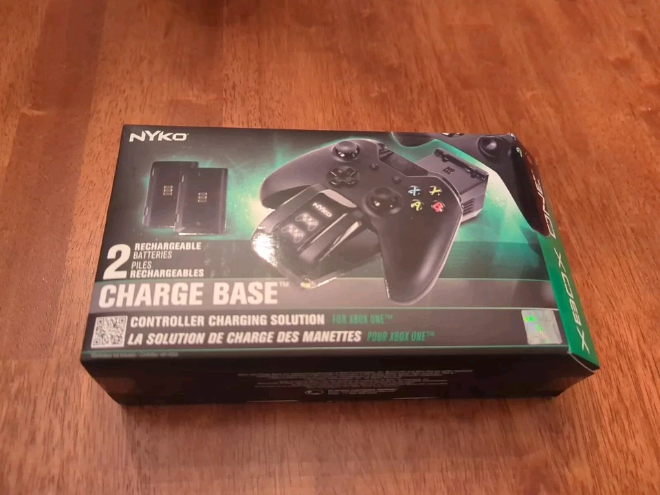 Nyko Charge Base Xbox One Charger Dock Dual Port 86100-A50 Used-No Batteries - Image 1 of 4