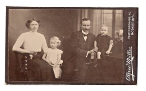 VG+ COPENHAGEN DENMARK 1900s Family Portrait Horizontal Antique CDV by A. MULLER - Picture 1 of 6