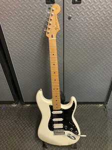 2008 Fender HSS Fat Stratocaster MIM w/ Soft Case - Picture 1 of 8