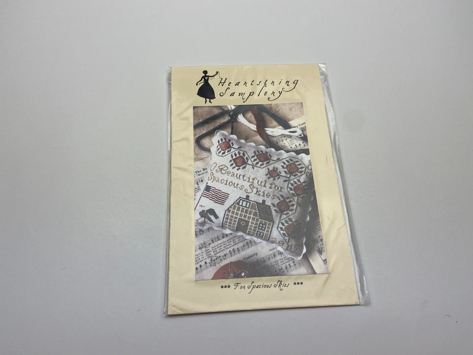 Muestreo Heartstring para cielos espaciosos patrón de punto de cruz contado 6P Foto 1 de 3