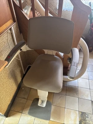 Treppenlift zu Verkaufen - Bild 1 von 2