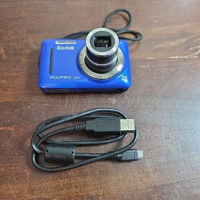 Kodak Pixpro FZ53 Digital Camera 16MP Blue w/Battery & Charging Cord Tested - Image 1 of 4