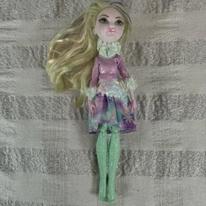 Ever After High Crystal Winter Epic Winter bambola bionda capelli fiocco di neve vestito 12" - Foto 1 di 5