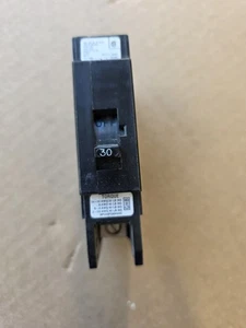 Cutler hammer Eaton GHB1030 30amp 1 pole circuit breaker type GHB New! - Picture 1 of 4
