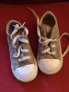 gray baby converse